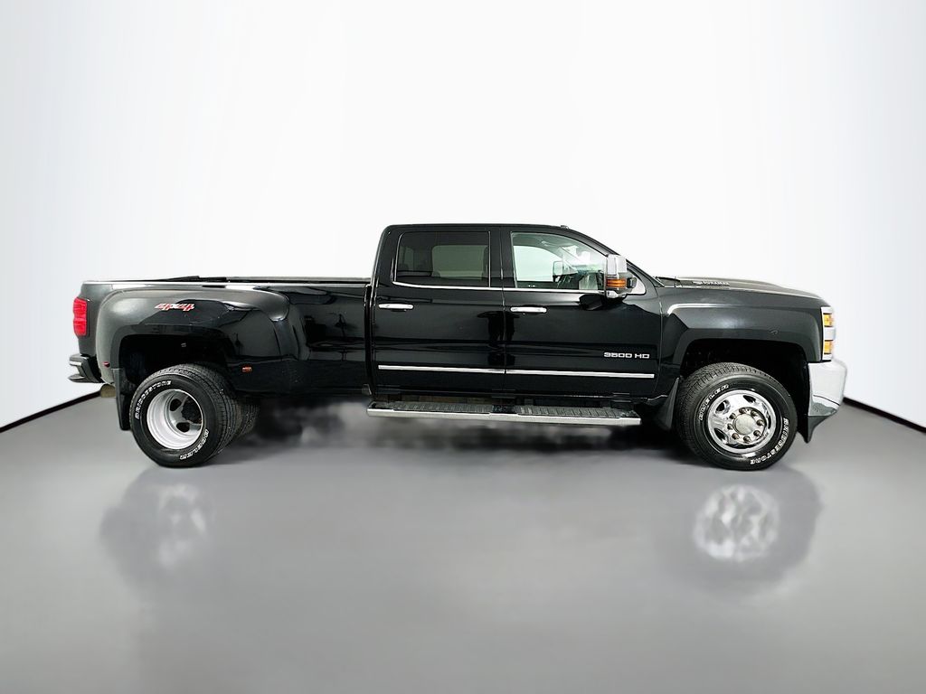 Thumbnail: 2019 Chevrolet Silverado 3500 - 4