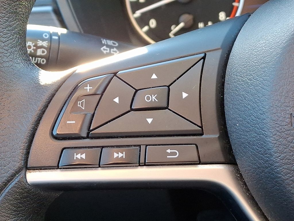 Thumbnail: 2023 Nissan Altima - 21