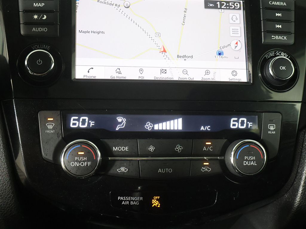 Used 2018 Blue Nissan SL image 44