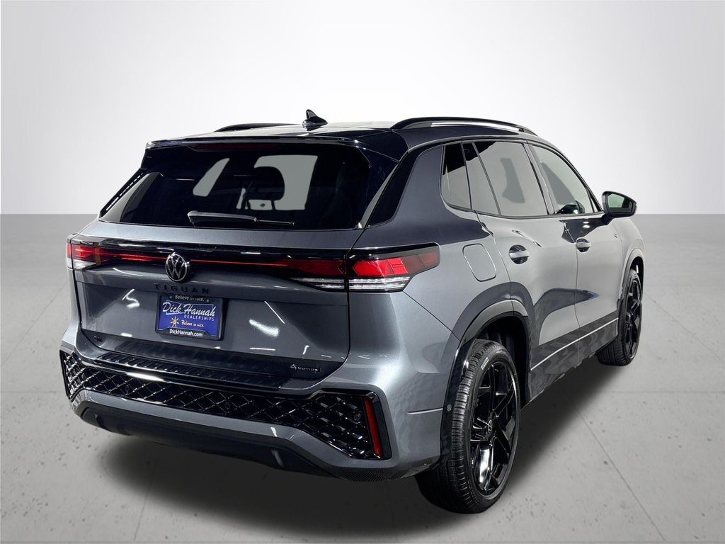 2025 Volkswagen Tiguan 2.0T SE R-Line Black