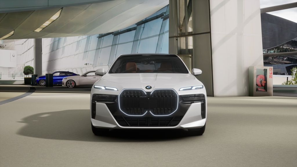 Thumbnail: 2026 BMW 7 Series - 30
