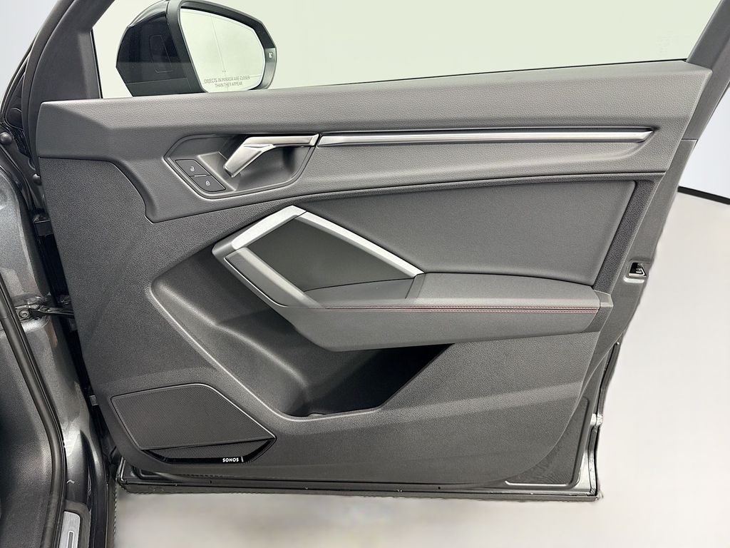 Thumbnail: 2025 Audi Q3 - 25