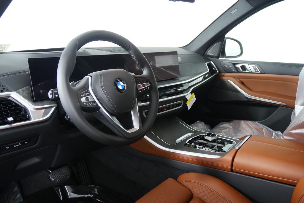 Thumbnail: 2026 BMW X5 - 12