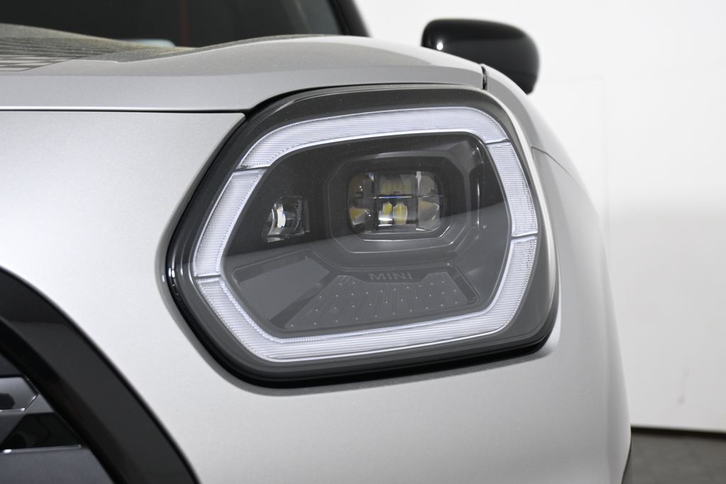 Thumbnail: 2027 MINI Cooper Countryman - 11