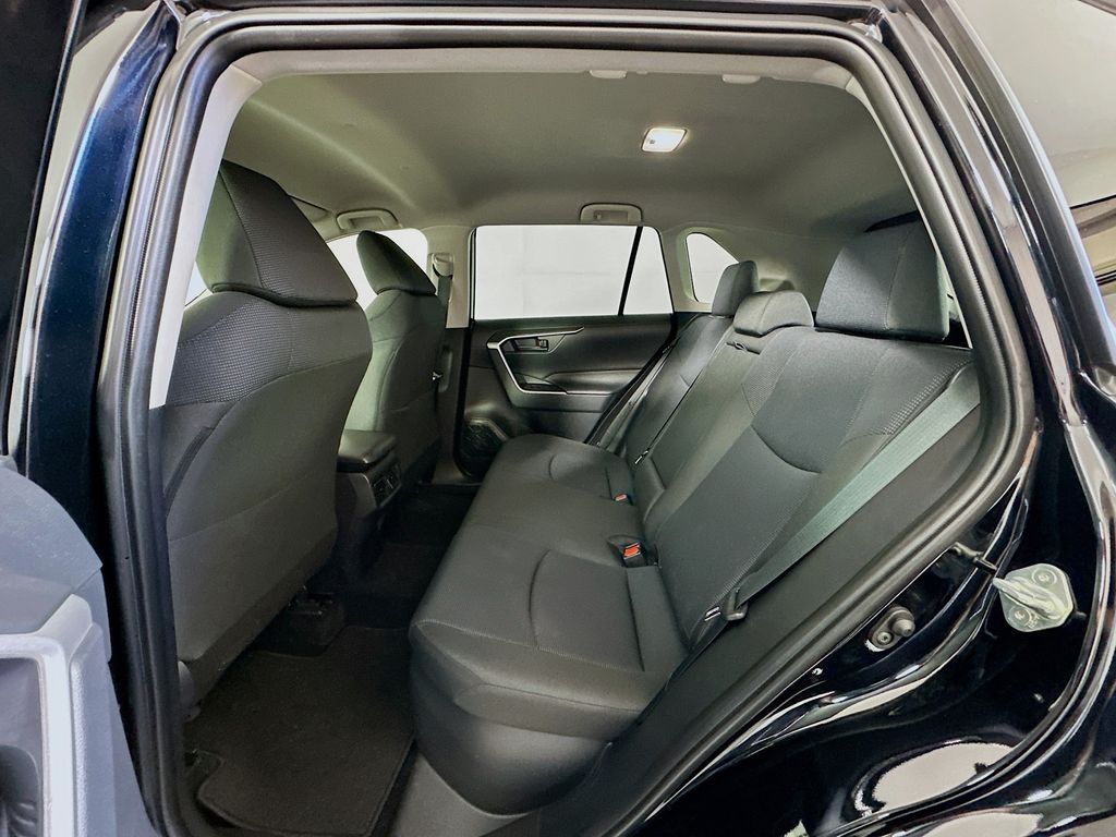 Thumbnail: 2025 Toyota RAV4 - 23