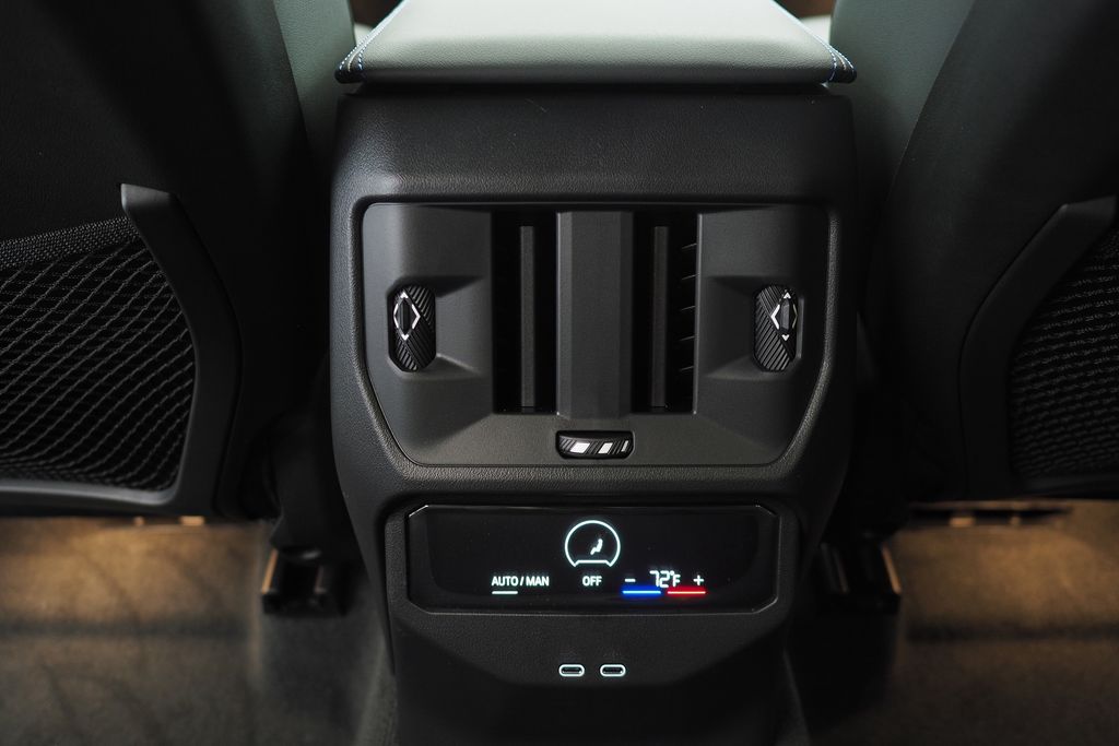 Thumbnail: 2026 BMW X3 - 21