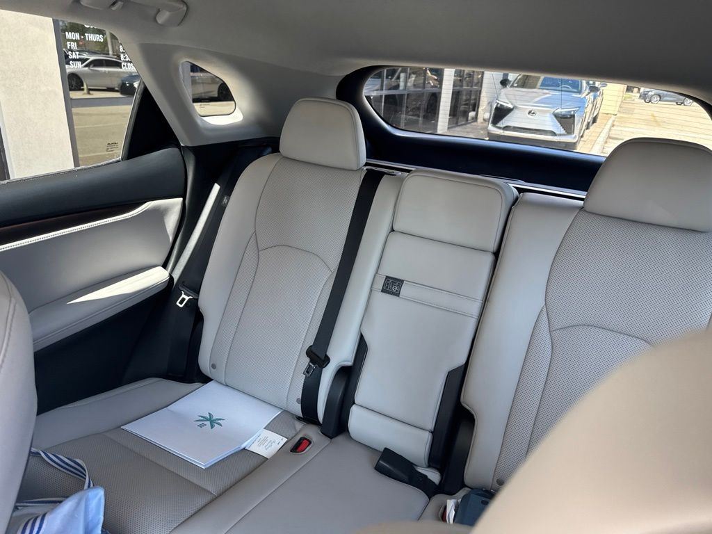 Used 2020 Blue Lexus 350 image 27