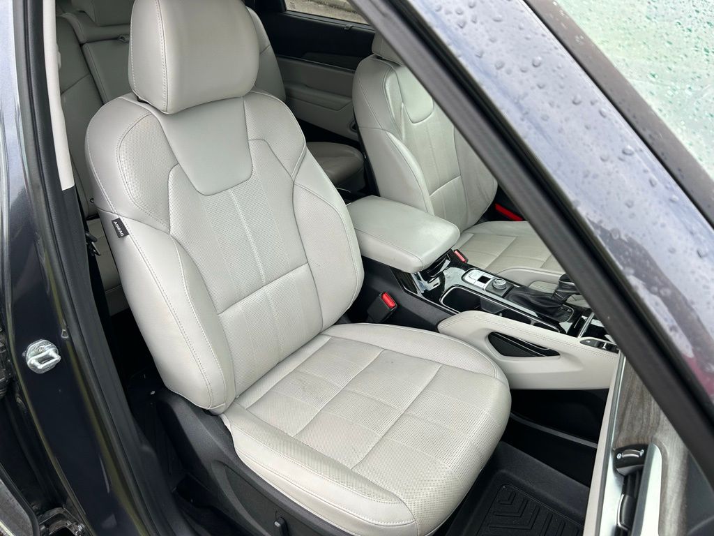 Thumbnail: 2022 Kia Telluride - 16