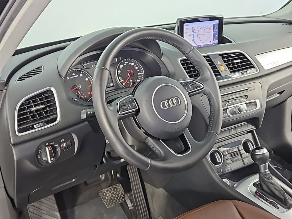 Thumbnail: 2016 Audi Q3 - 32