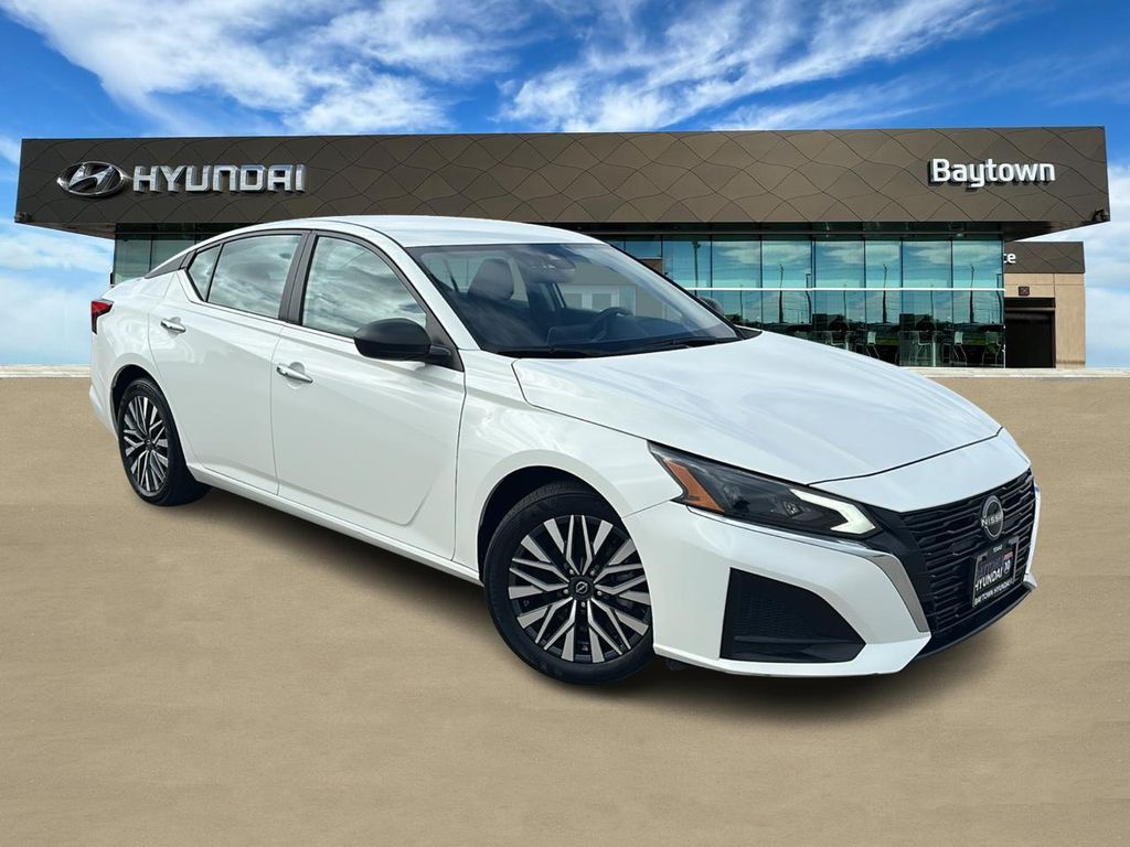 2025 Nissan Altima 2.5 SV White at DeMontrond Auto Country