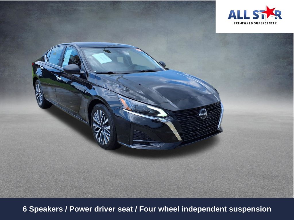 Super Black Clearcoat 2025 Nissan Altima Sedan Front-Wheel Drive Continuously Variable Transmission