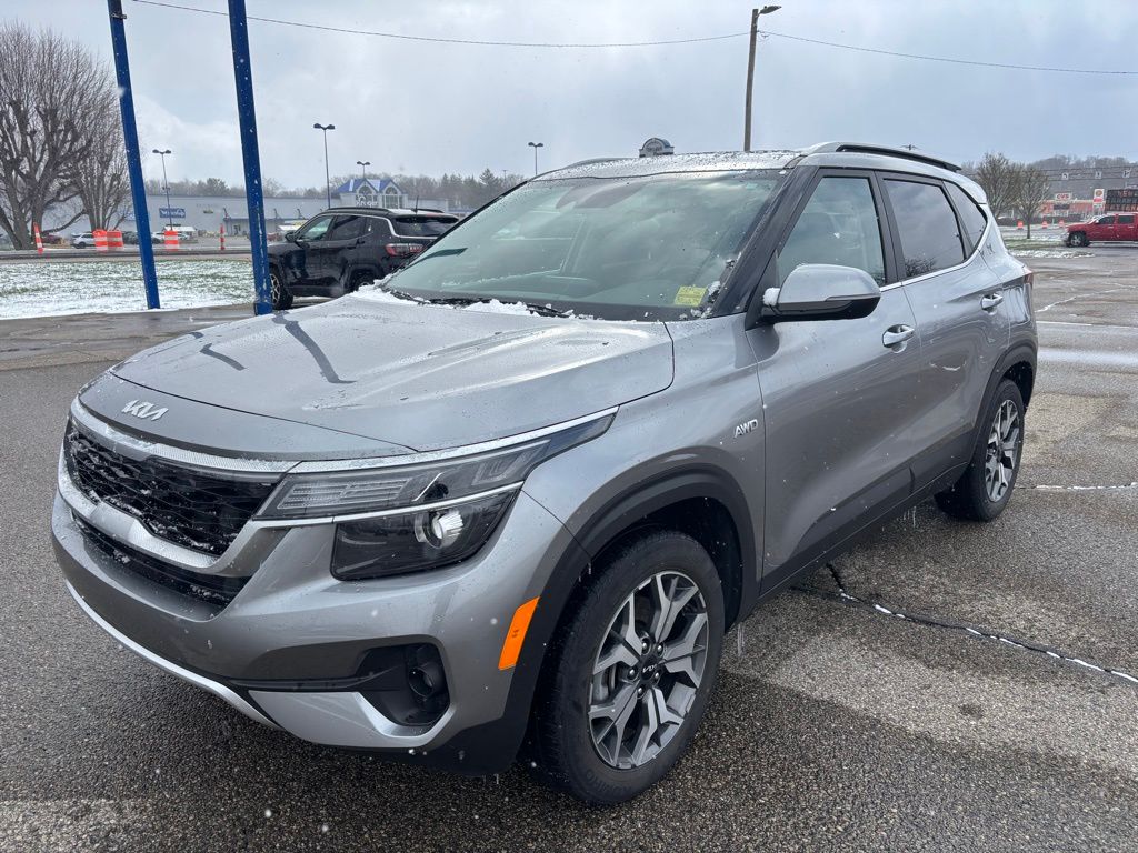2022 Kia Seltos EX AWD
