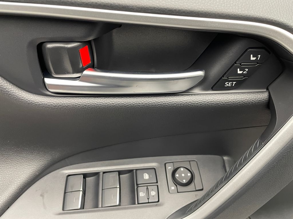 Thumbnail: 2025 Toyota RAV4 - 10