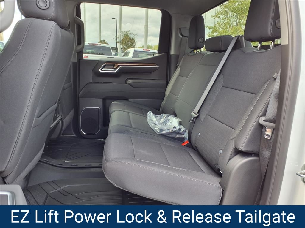 ChevroletSilverado 150024