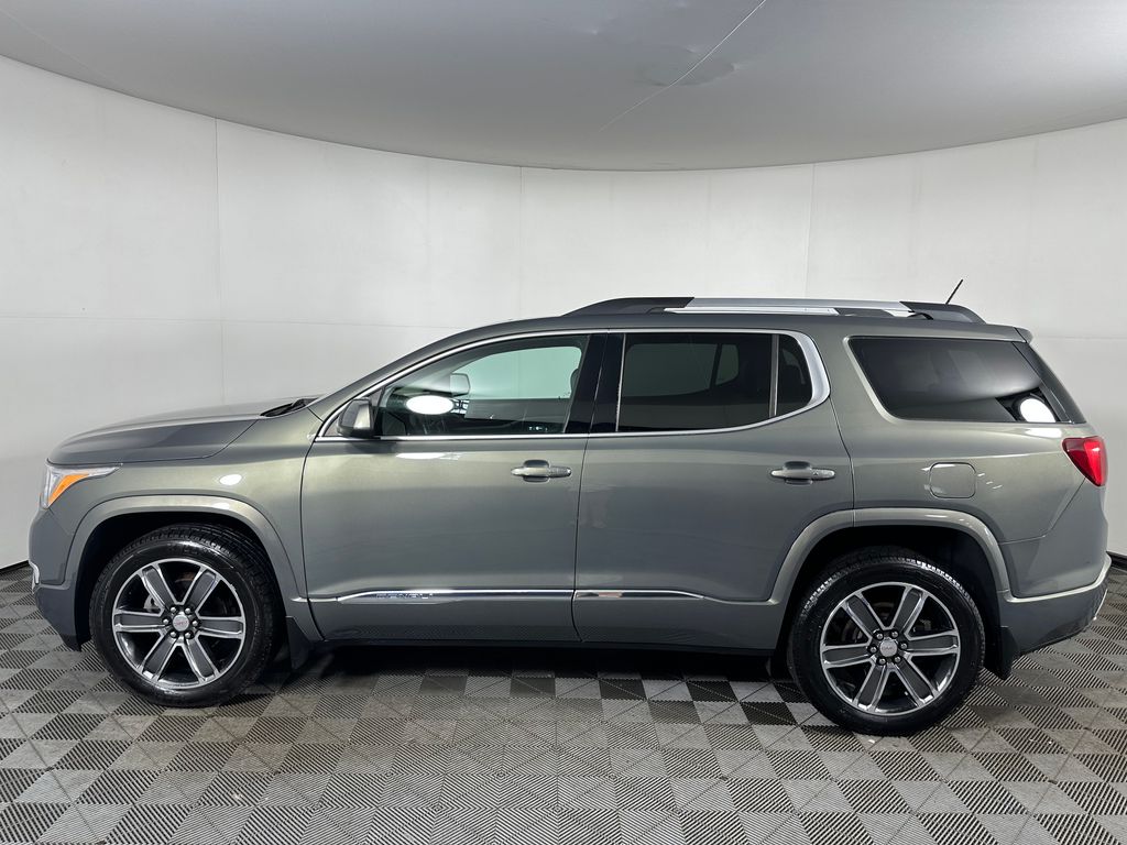 Photo 2 of 2017 GMC Acadia Denali