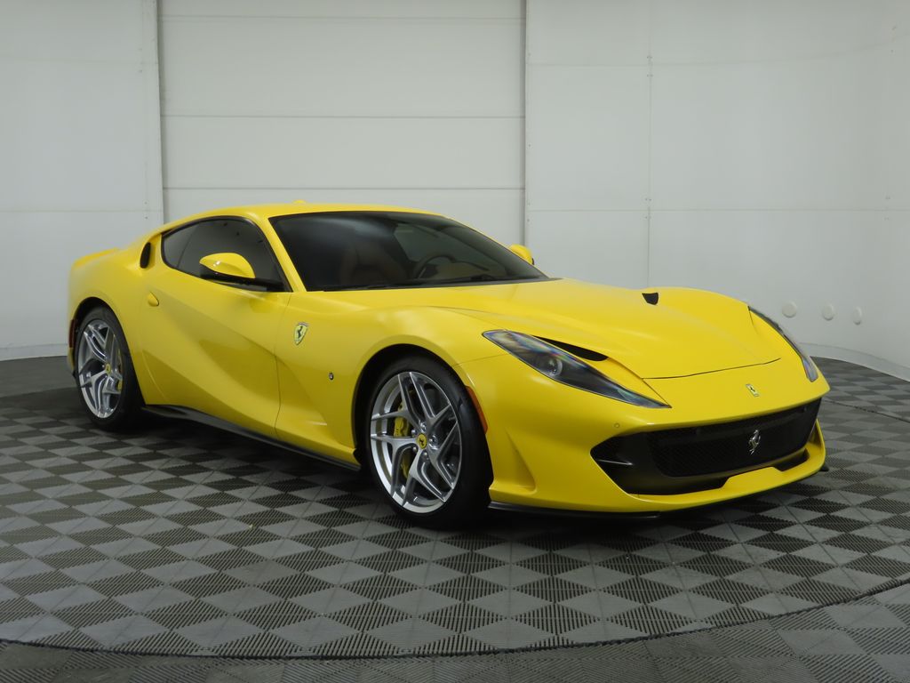 2019 Ferrari 812 Superfast 3