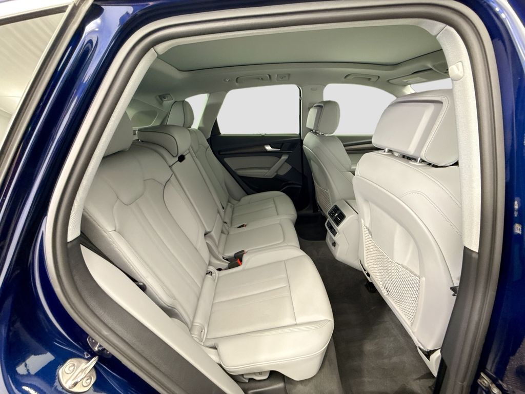 Thumbnail: 2025 Audi Q5 - 21