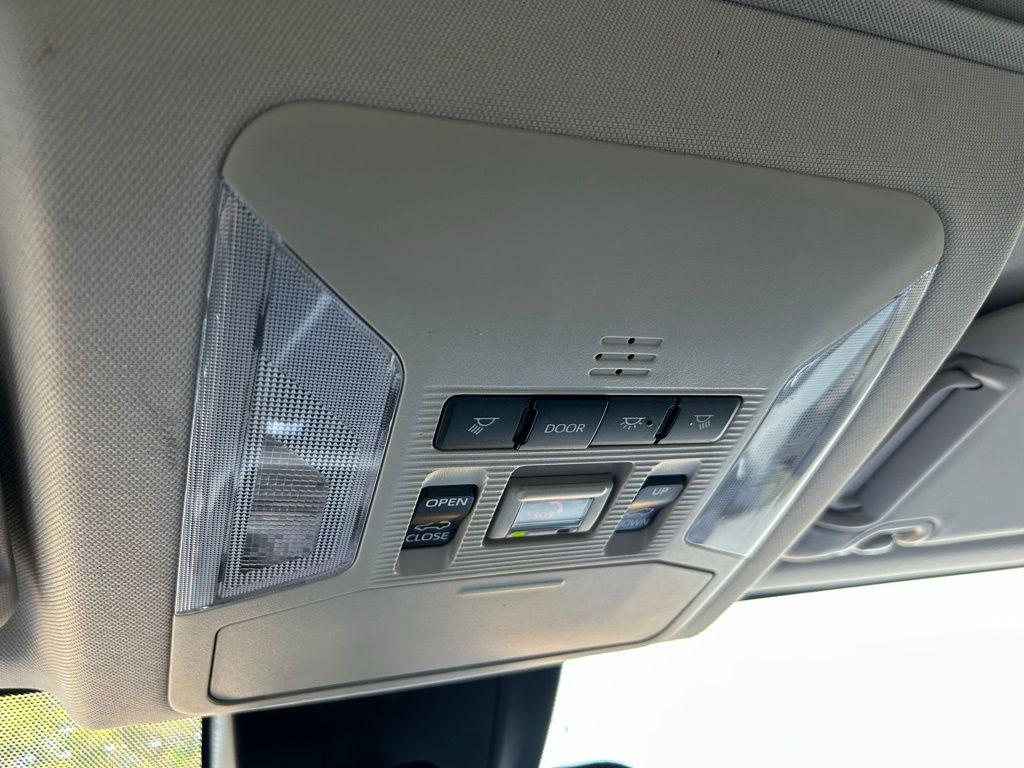 2023 Toyota RAV4 XLE Premium 29