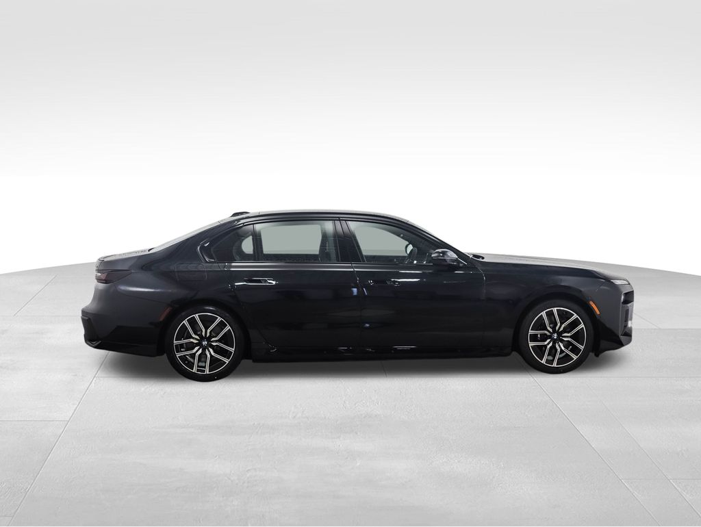 Thumbnail: 2026 BMW 7 Series - 6
