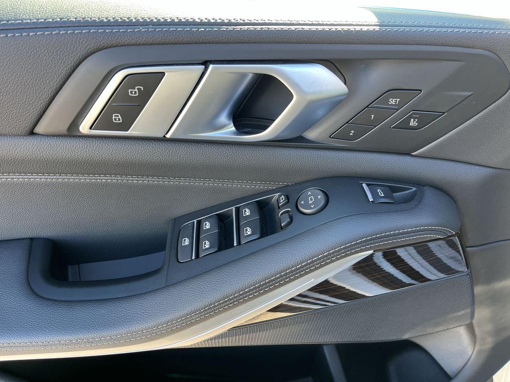 Thumbnail: 2020 BMW X5 - 13