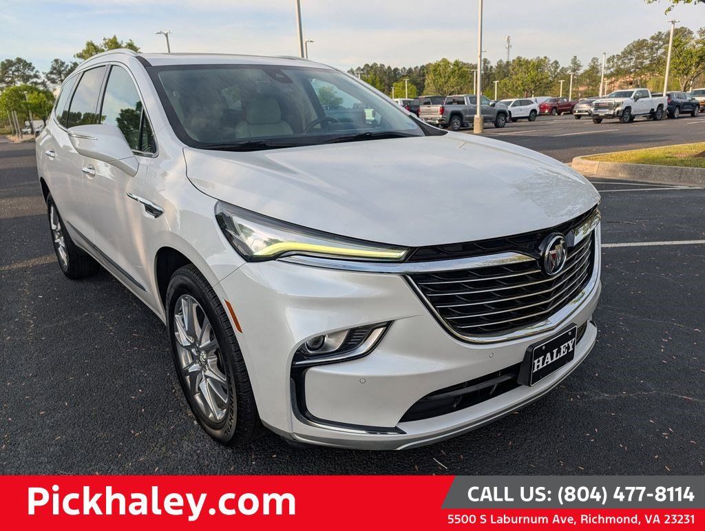 2023 Buick Enclave Essence AWD