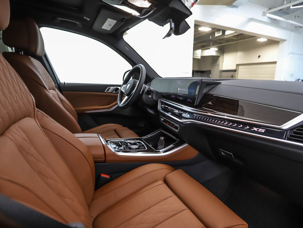 Thumbnail: 2026 BMW X5 - 30