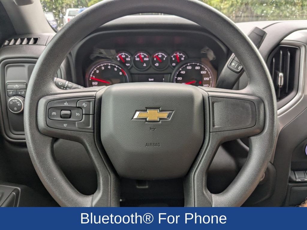 2025 Chevrolet Silverado 1500 2WD Double Cab Standard Bed Custom