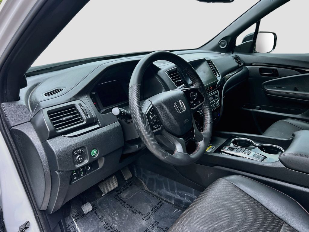 Used 2024 White Honda Black Edition image 9