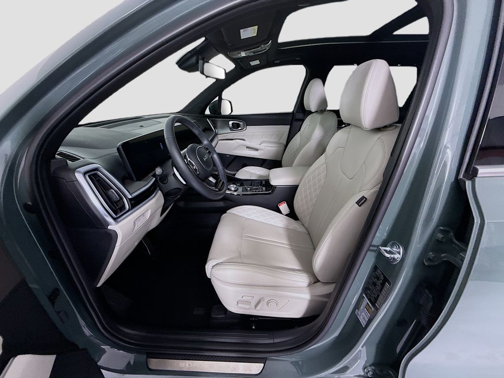 Thumbnail: 2025 Kia Sorento - 20