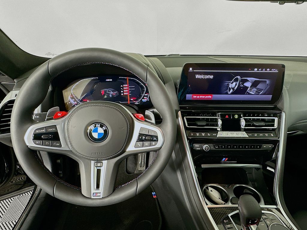 2025 BMW M8 Competition 10