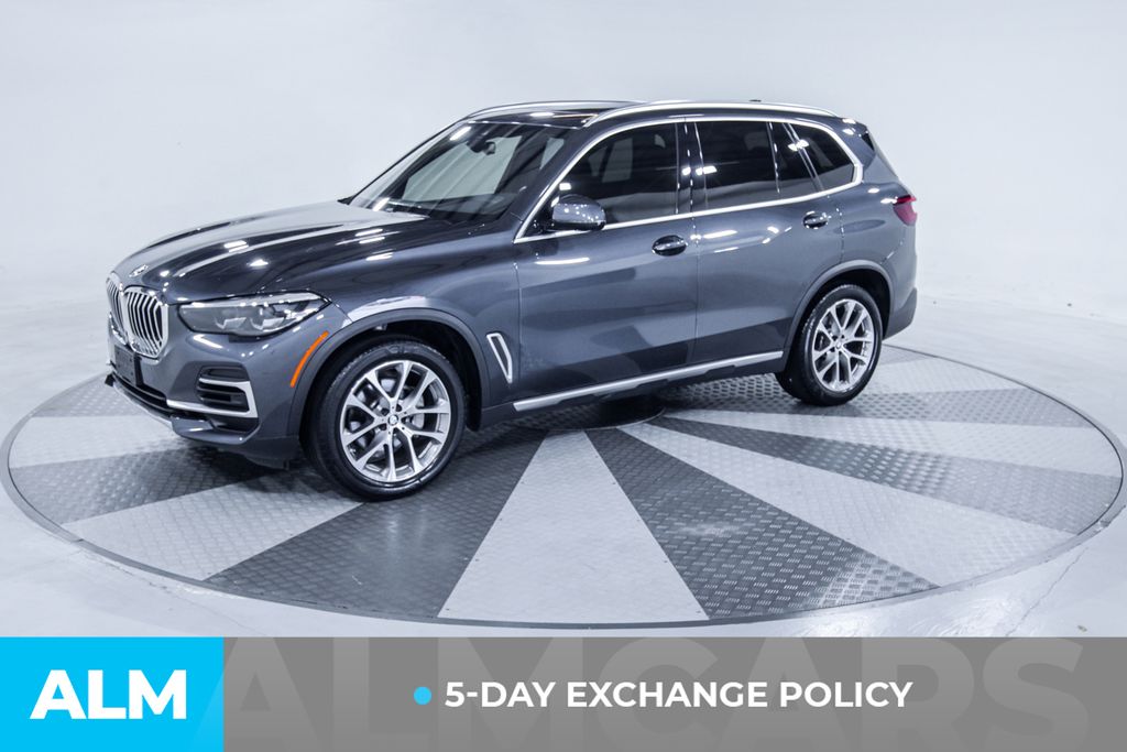 Used 2022 Gray BMW xDrive40i image 3