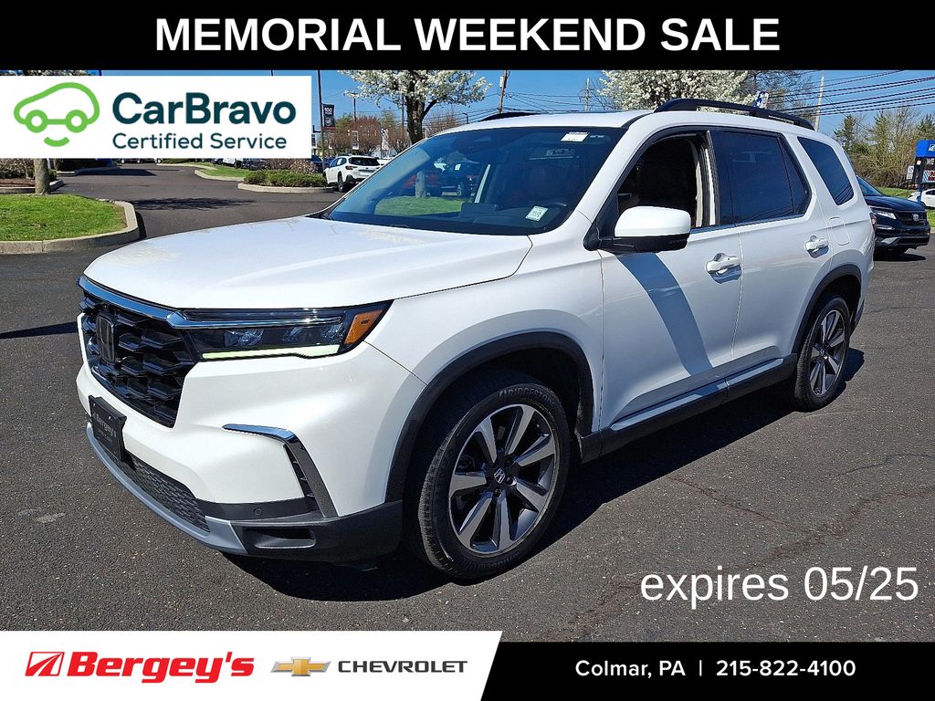White 2023 Honda Pilot Elite AWD SUV / Crossover All-Wheel Drive Automatic
