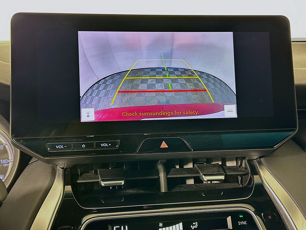 Thumbnail: 2023 Toyota Venza - 14