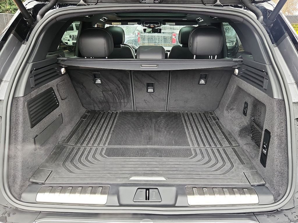 Thumbnail: 2024 Land Rover Range Rover Sport - 30