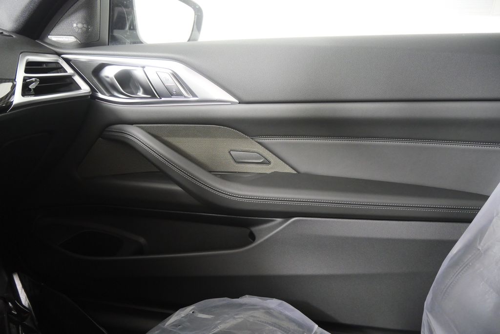 Thumbnail: 2026 BMW M4 - 23