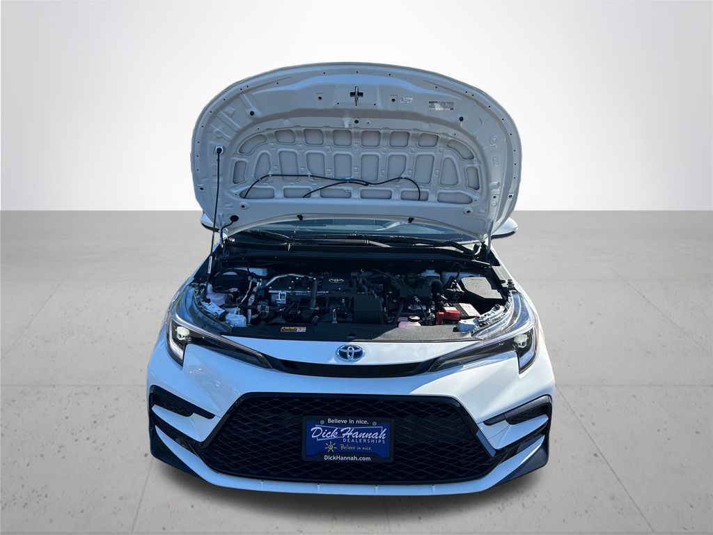 2025 Toyota Corolla Hybrid SE