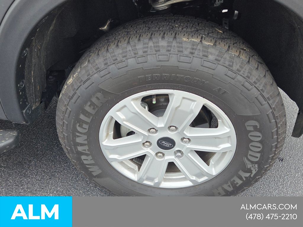 Used 2025 Gray Ford XL image 17