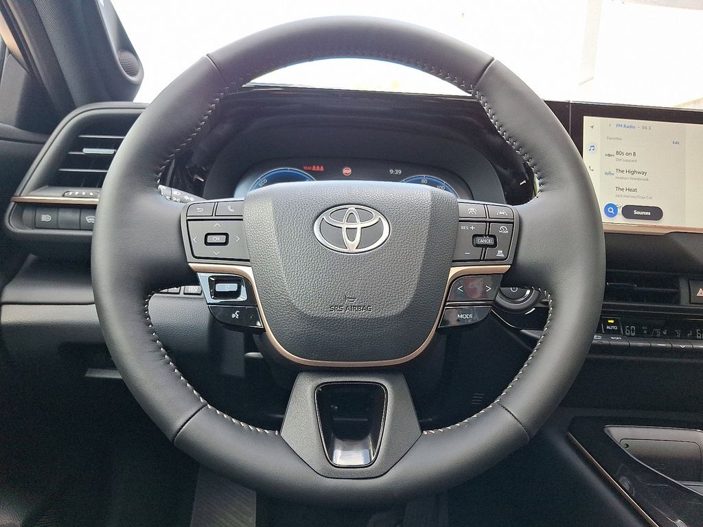 2025 Toyota Crown Limited 14