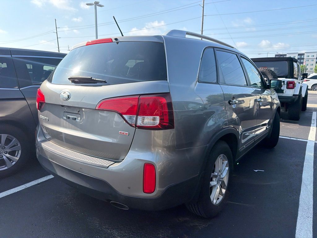 Thumbnail: 2014 Kia Sorento - 3