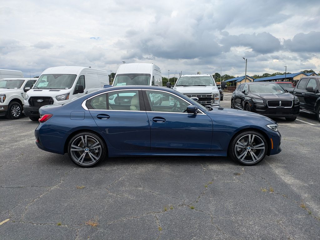 2022 BMW 330i 