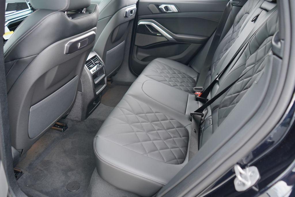 Thumbnail: 2026 BMW X6 - 19