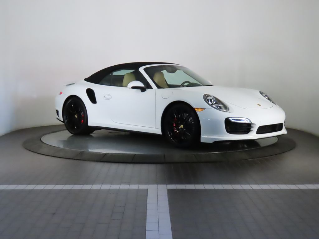 Thumbnail: 2016 Porsche 911 - 9