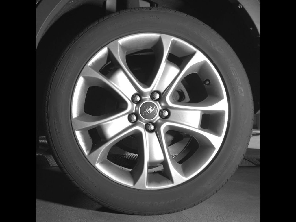 Used 2016 Magnetic Ford Titanium image 12