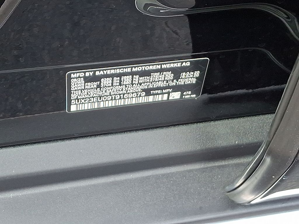 Thumbnail: 2026 BMW X5 - 10