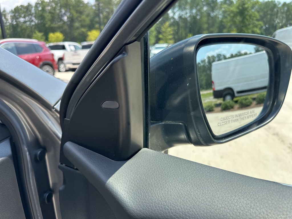 2017 Gun Metallic Nissan Rogue Sport SL FWD SUV