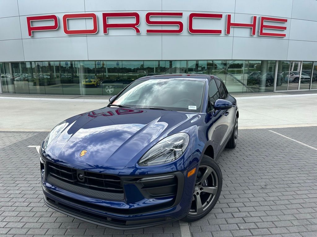 2025 Porsche Macan  -
                Davie, FL