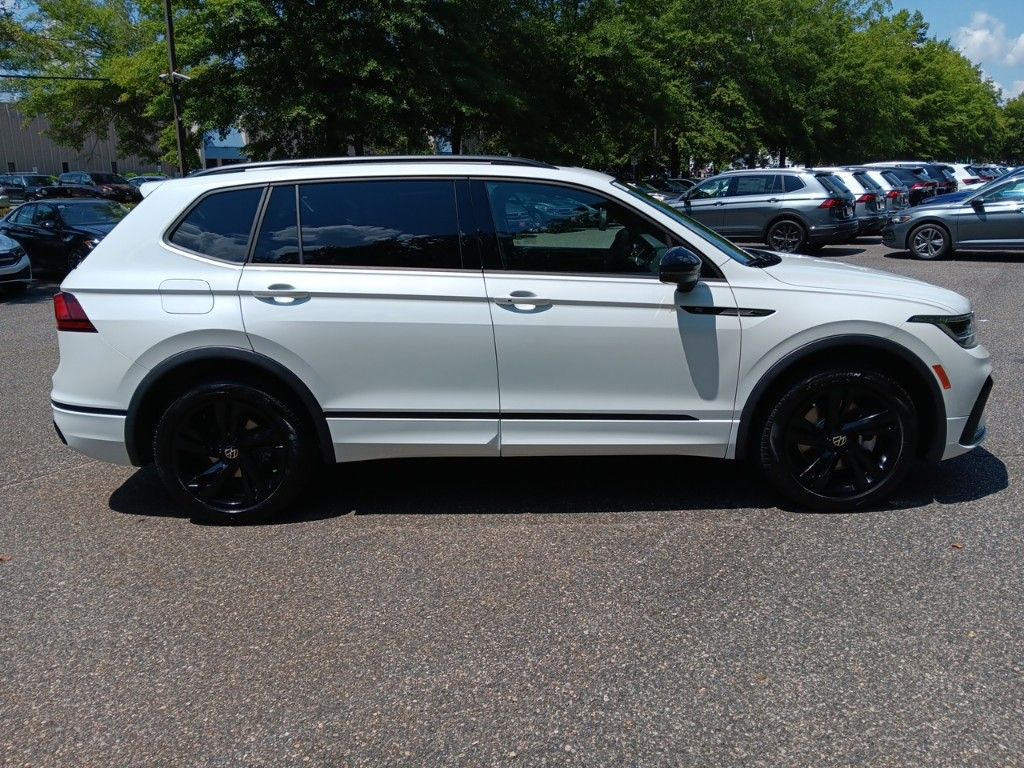 2024 Volkswagen Tiguan 2.0T SE R-Line Black 6