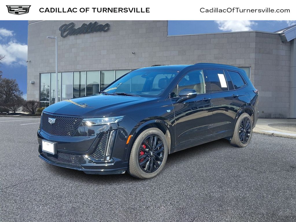 Thumbnail: 2024 Cadillac XT6 - 1