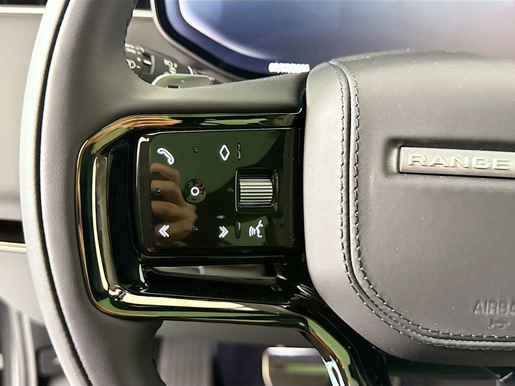 Thumbnail: 2026 Land Rover Range Rover Sport - 11