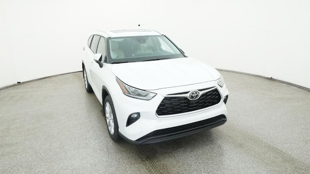 Thumbnail: 2025 Toyota Highlander - 18
